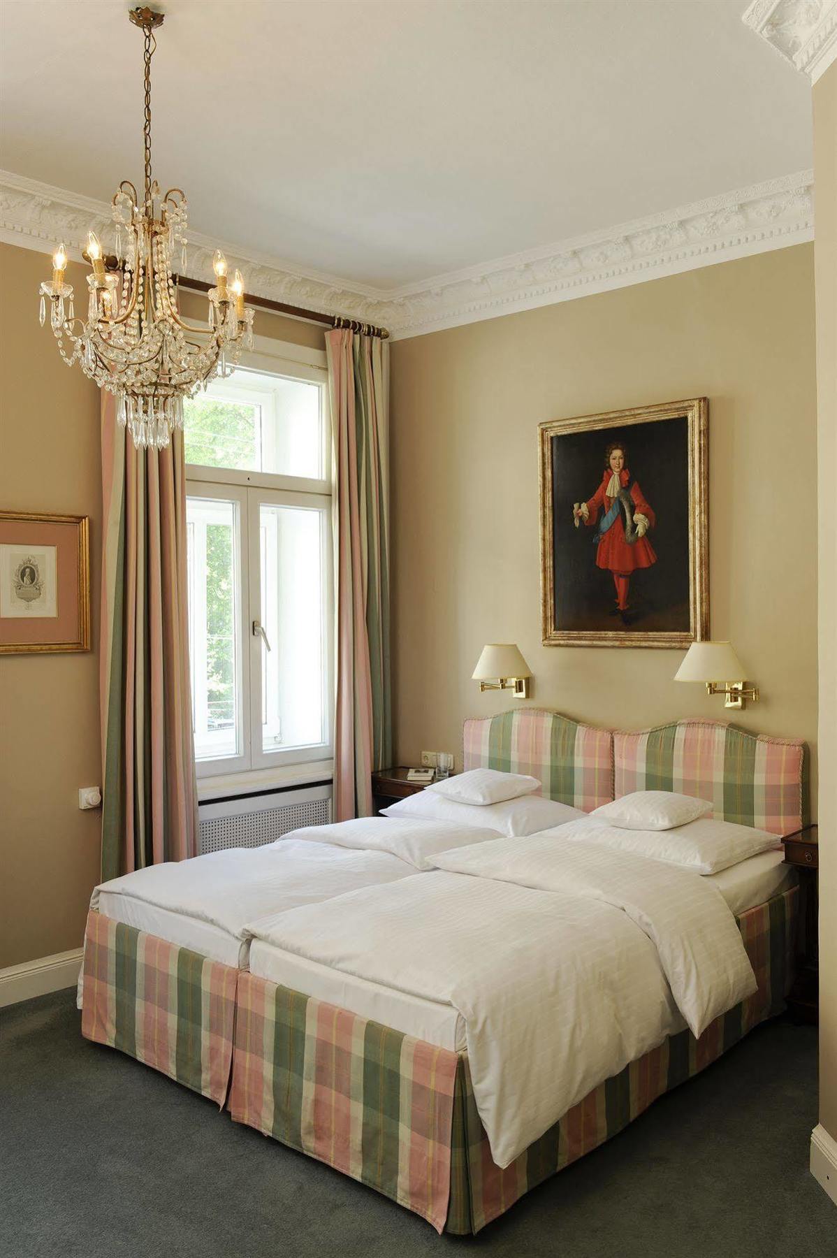 Boutique Splendid 3*